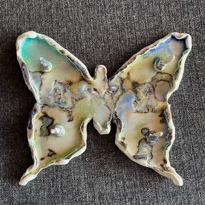 Crystalline butterfly ring holder